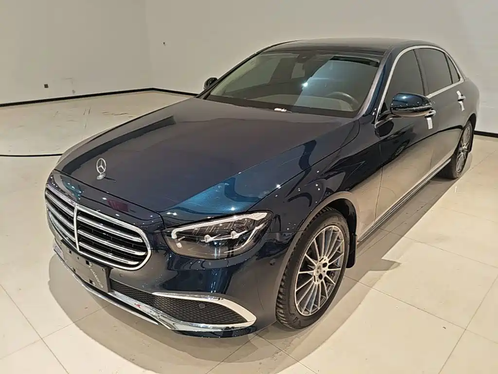 Mercedes-Benz E-Class — миниатюра 2