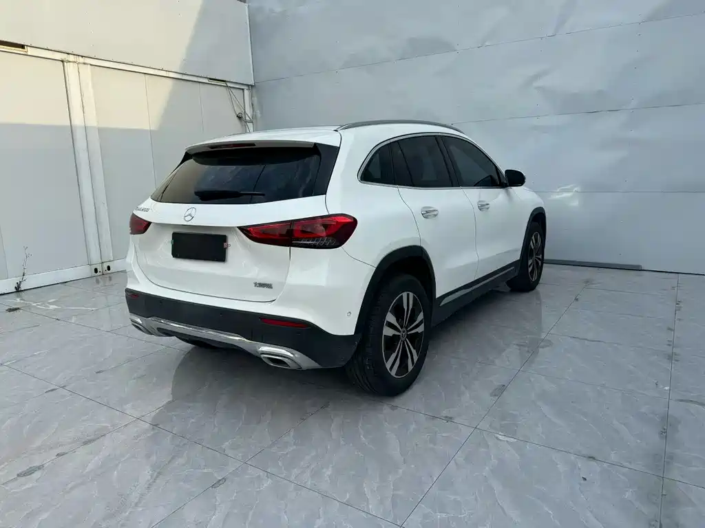 Mercedes-Benz GLA — миниатюра 7