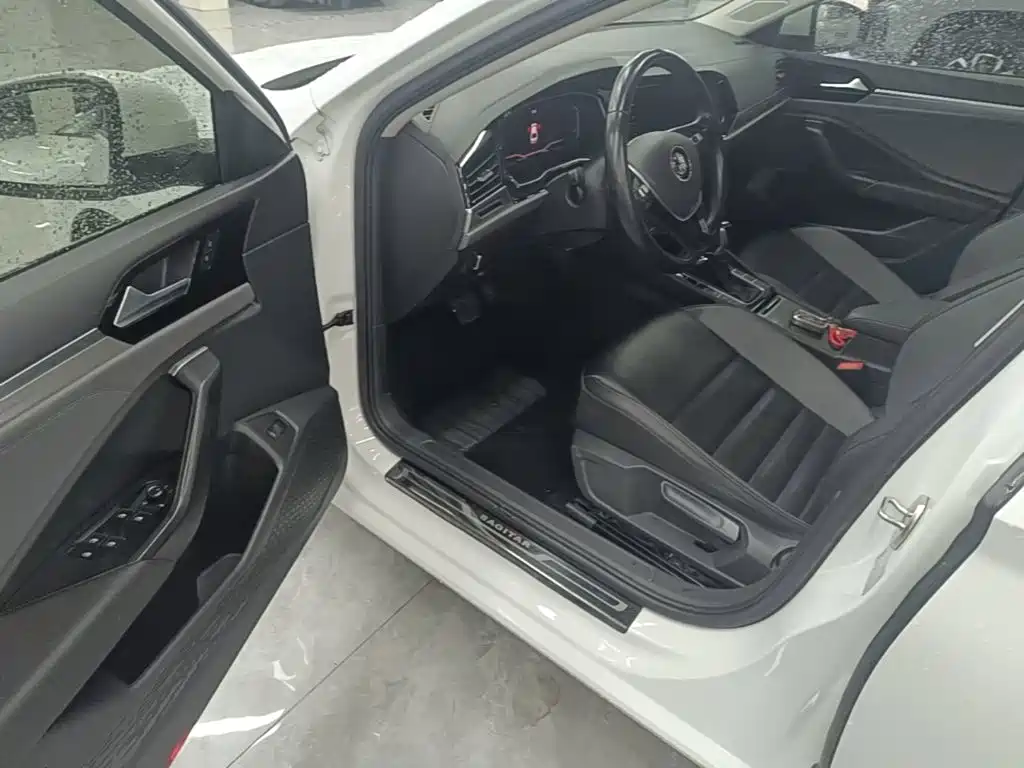 Volkswagen Sagitar — миниатюра 16