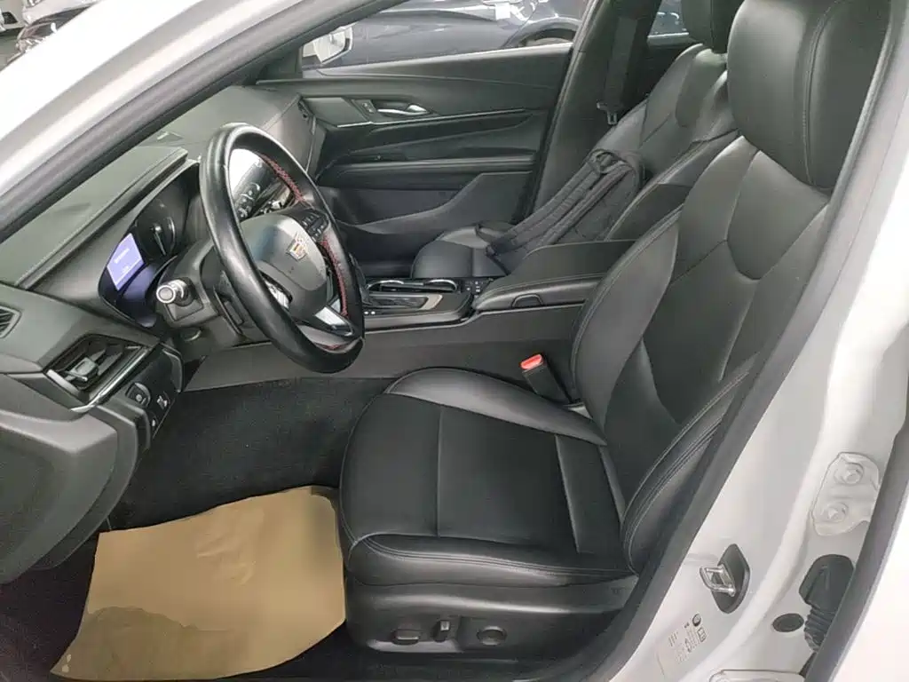Cadillac CT4 — миниатюра 15