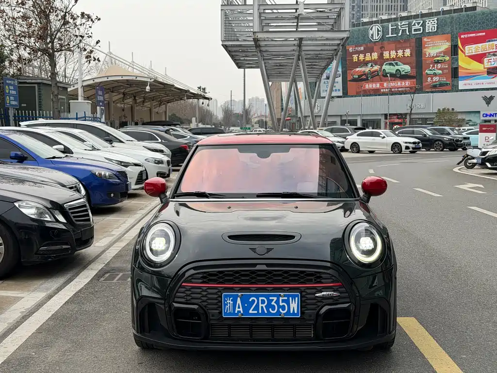 MINI JCW