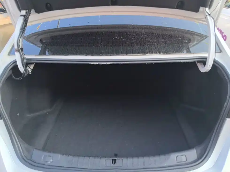 Buick Verano — миниатюра 15