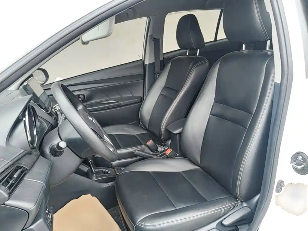 Toyota Yaris L — миниатюра 15