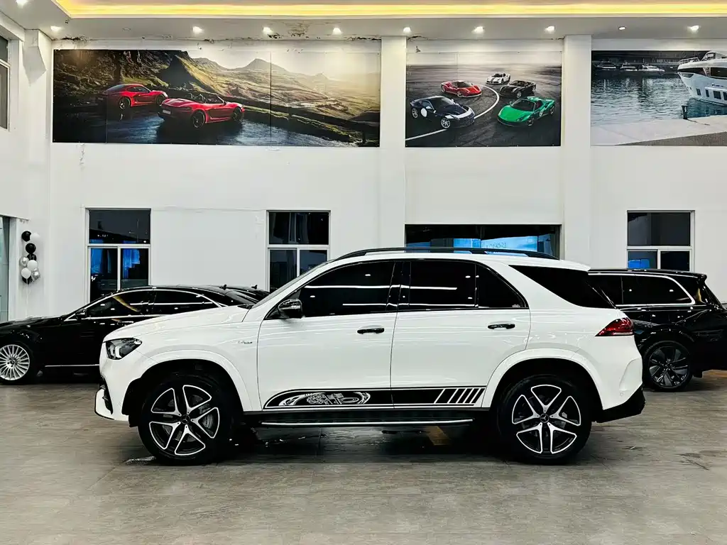 MERCEDES-BENZ GLE AMG
