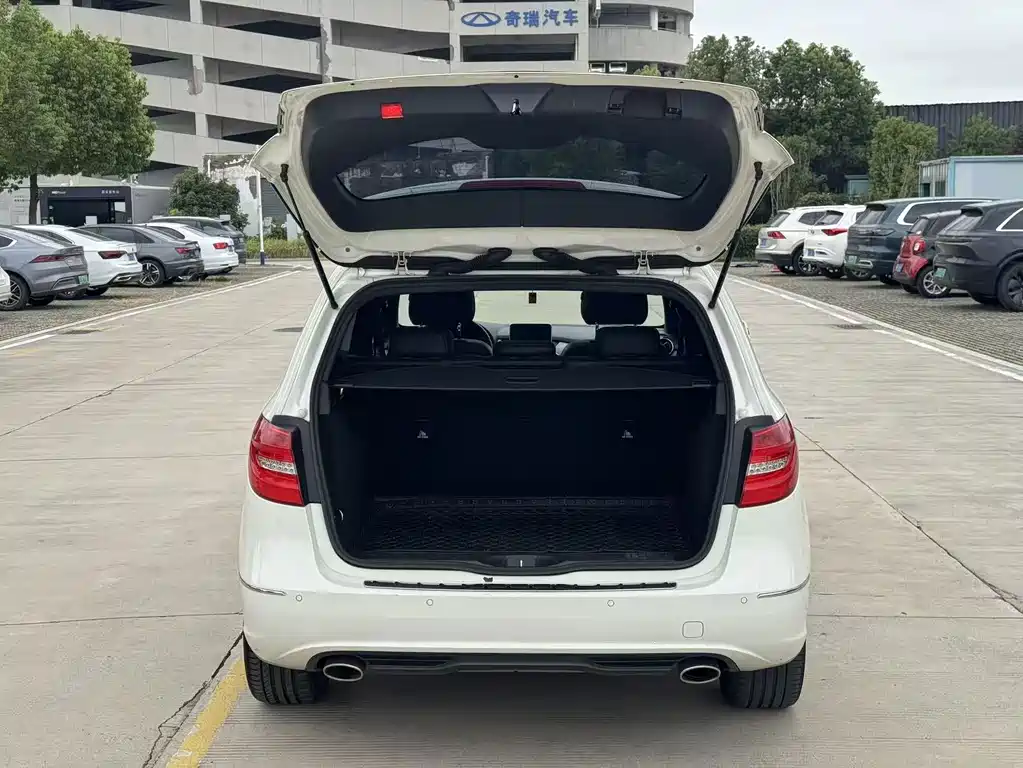 Mercedes-Benz B-Class — миниатюра 9