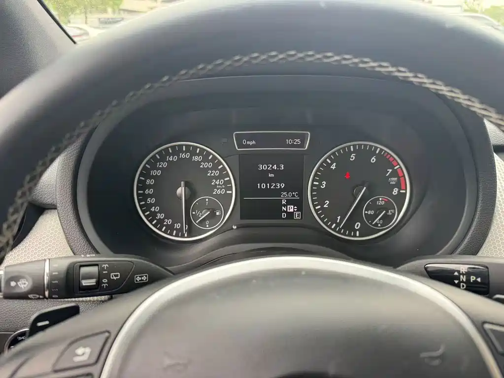 Mercedes-Benz B-Class — миниатюра 20