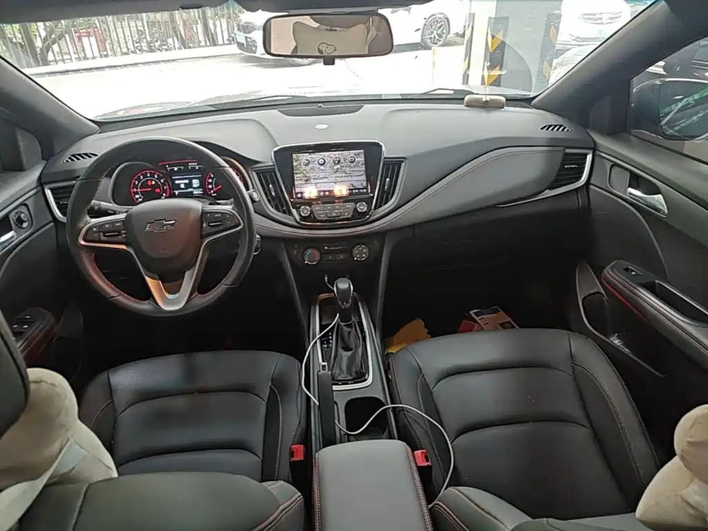 Chevrolet Monza — миниатюра 10