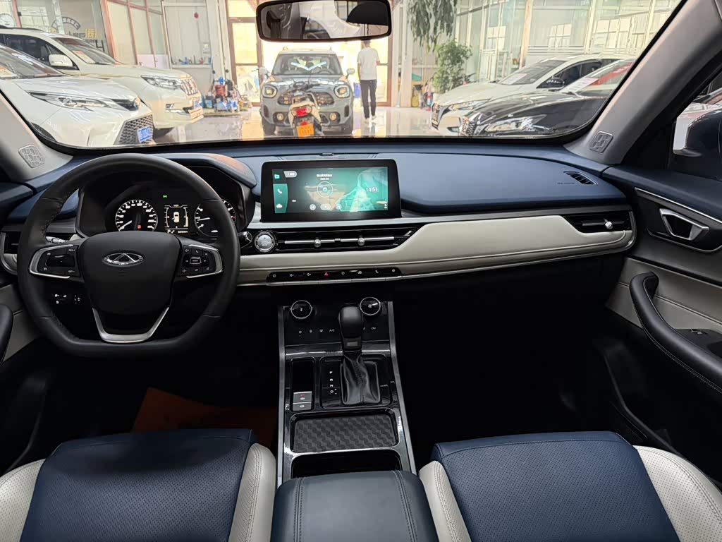 CHERY Tiggo 5x 1.5 л 2024 г. Серебристо-серый, пробег 50000 км