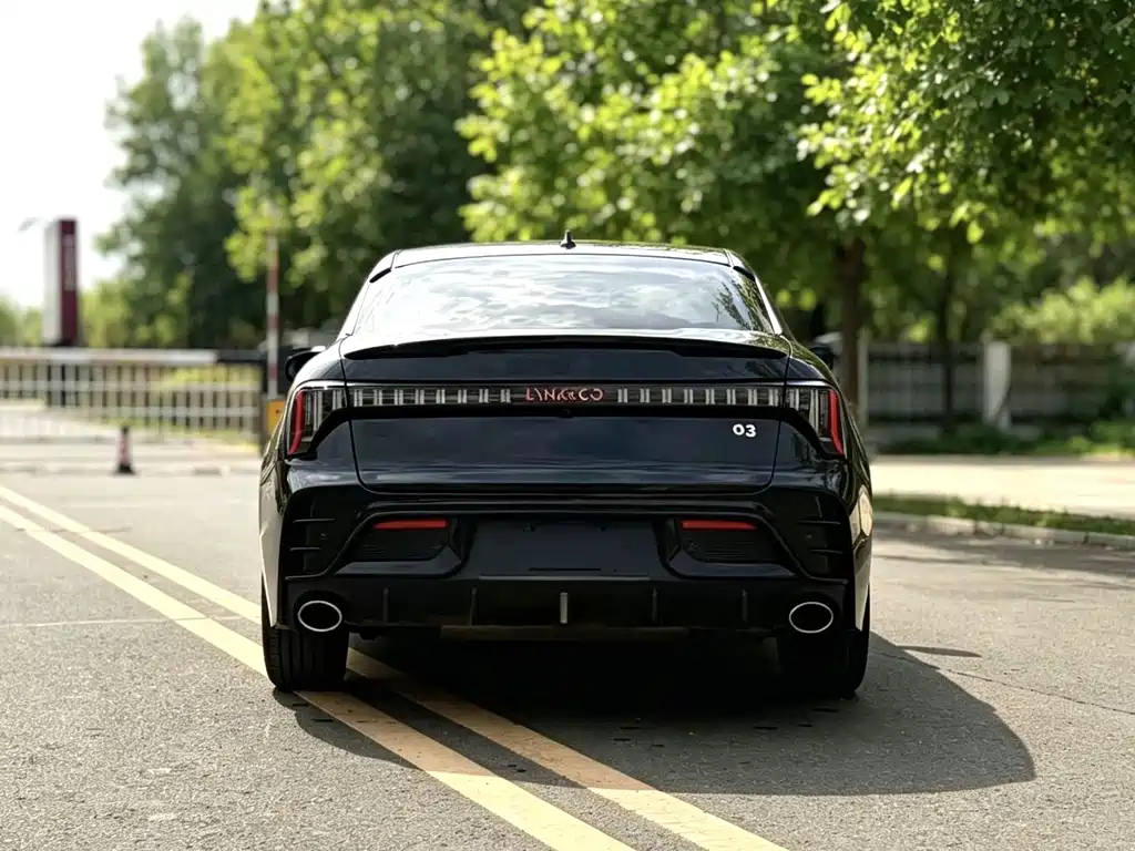 Lynk & Co 03 — миниатюра 5