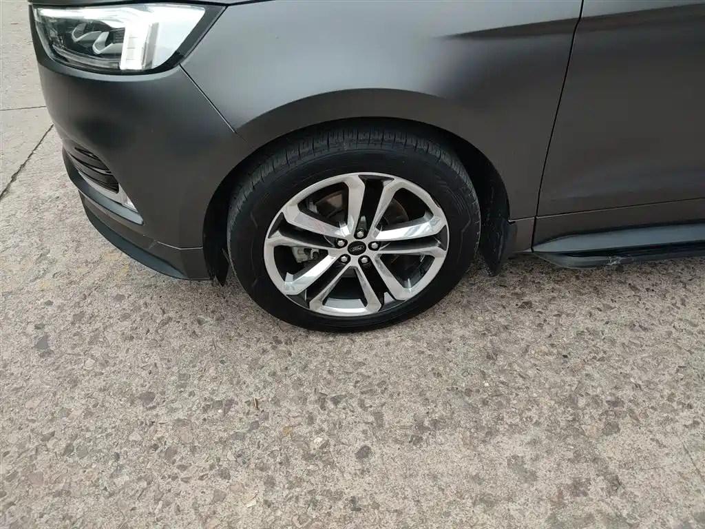Ford Edge - фото 25