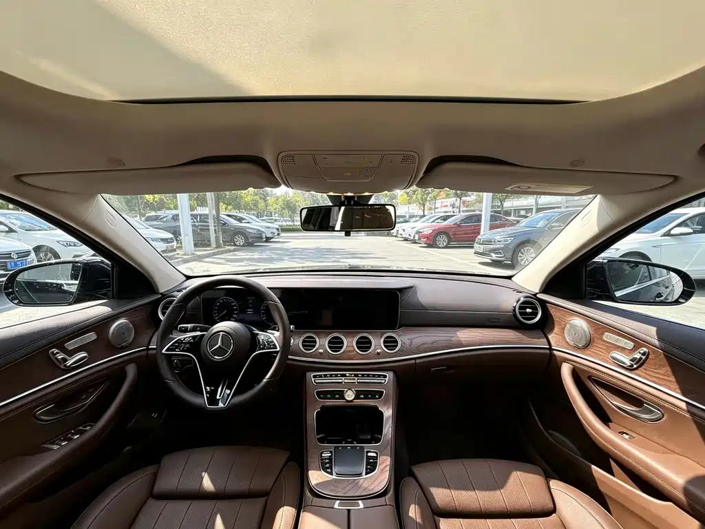 Mercedes-Benz E-Class E 2022 E 260 L