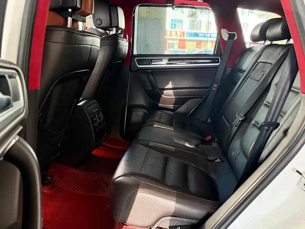 Volkswagen Touareg — миниатюра 7