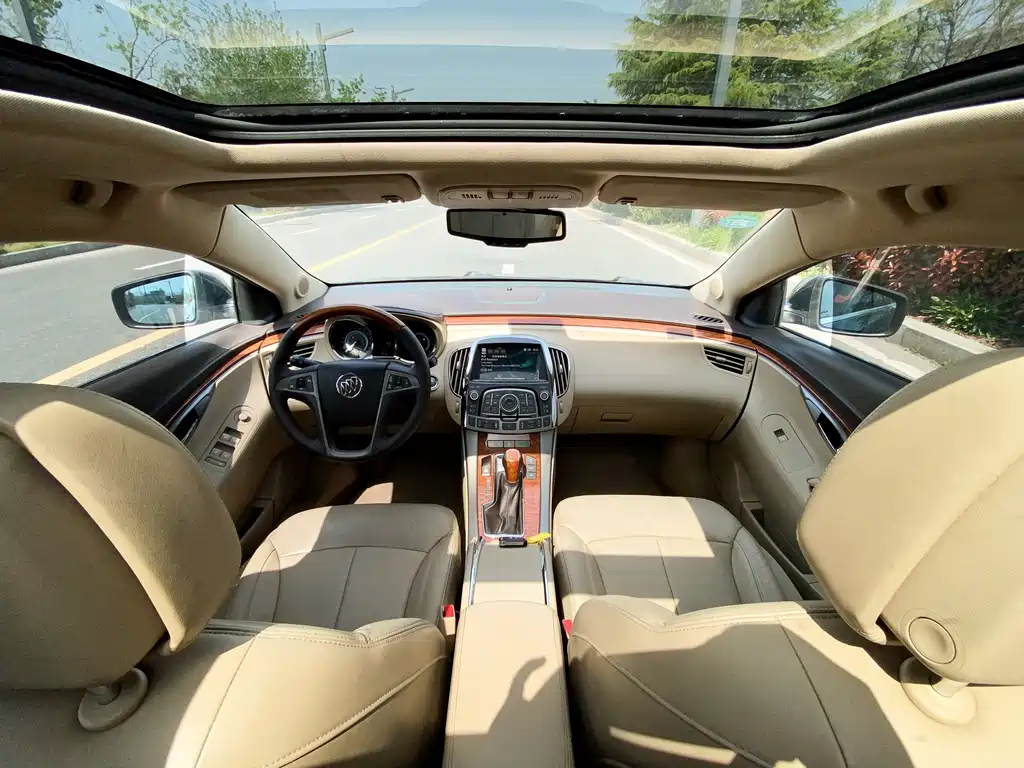 Buick LaCrosse — миниатюра 21