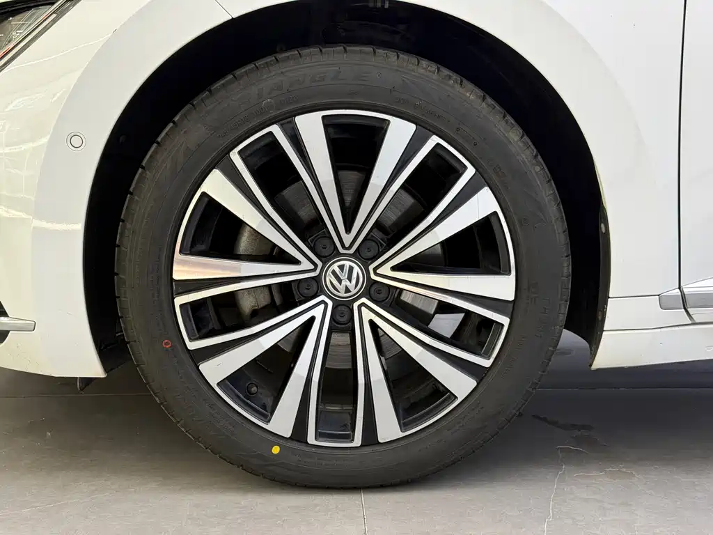 Volkswagen CC — миниатюра 7