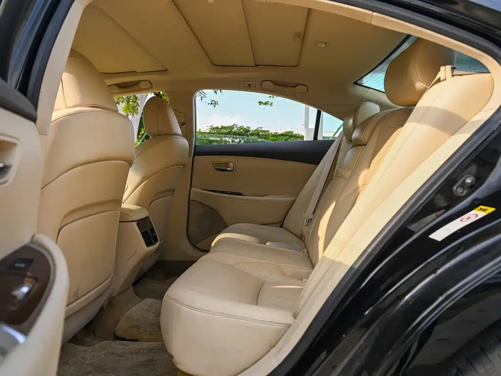 Lexus ES — миниатюра 10
