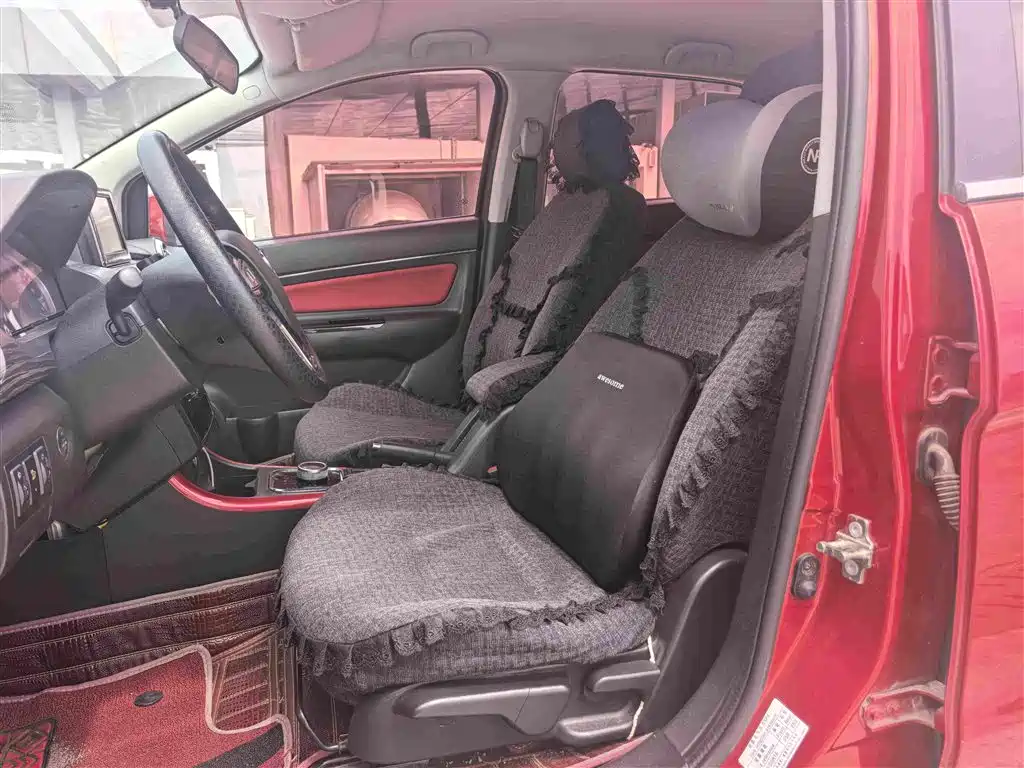 BAIC New Energy EX — миниатюра 6