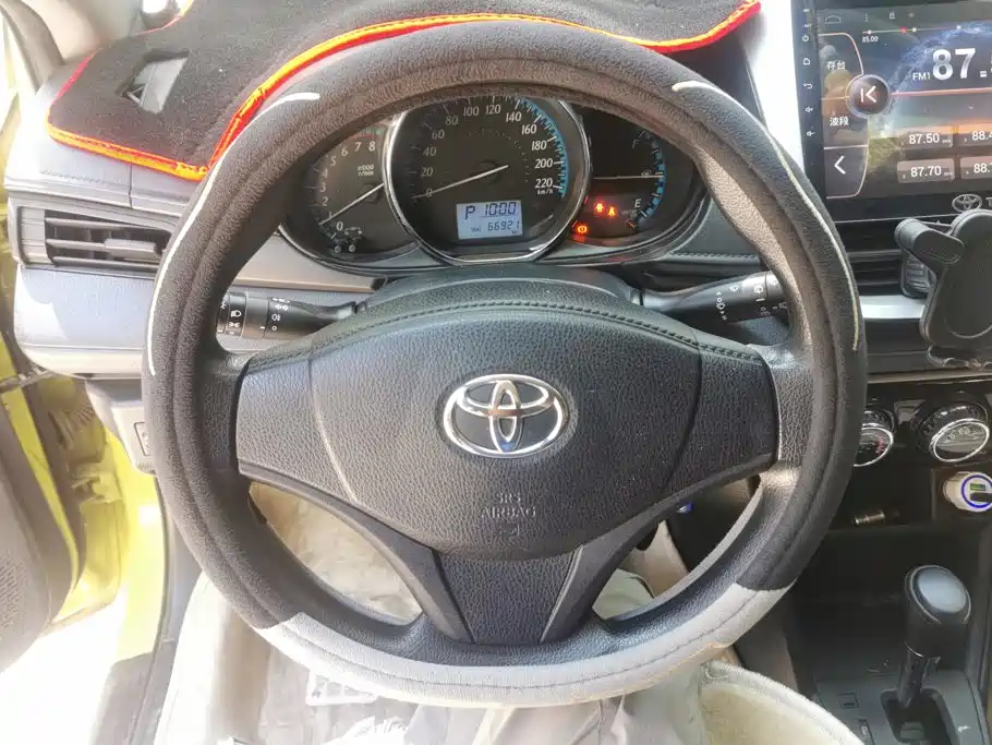 Toyota Yaris L — миниатюра 15