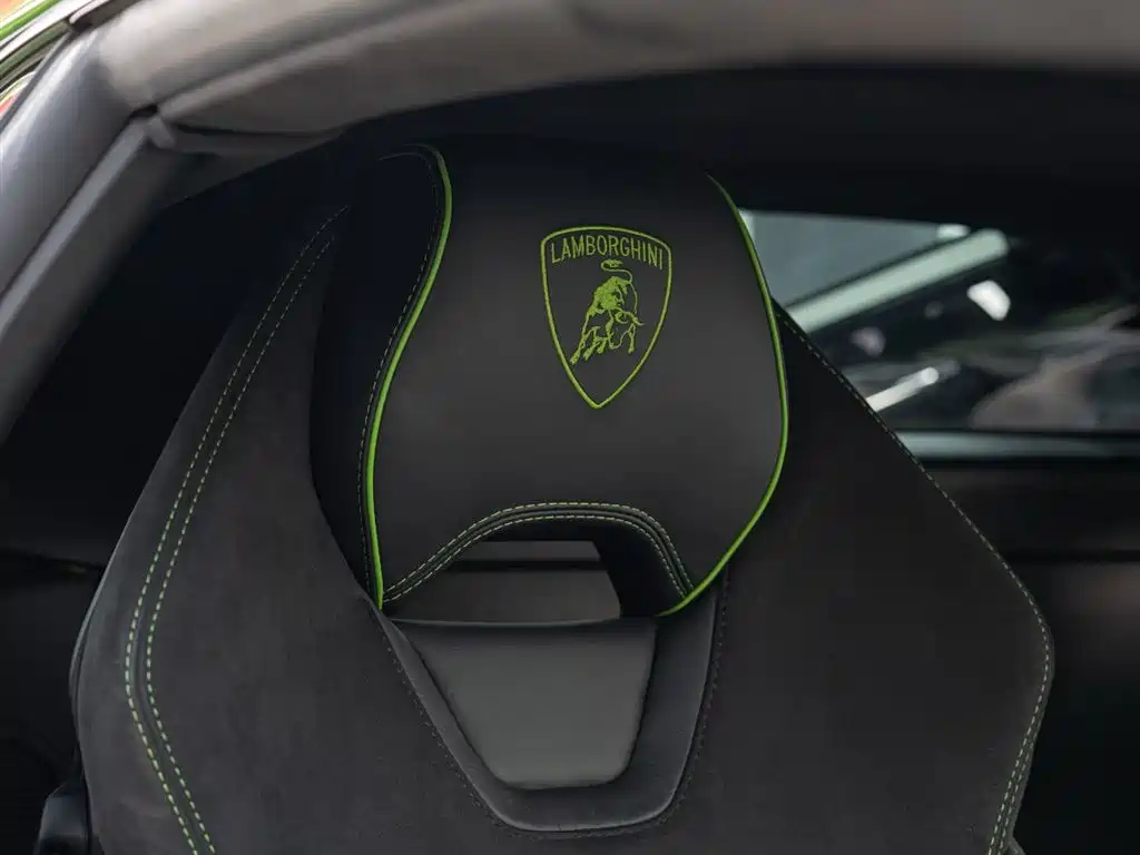 LAMBORGHINI HURACÁN