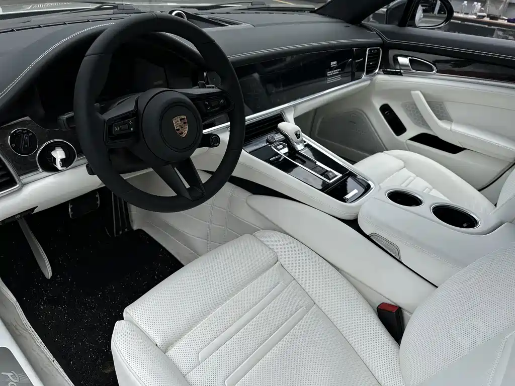 Porsche Panamera — миниатюра 6