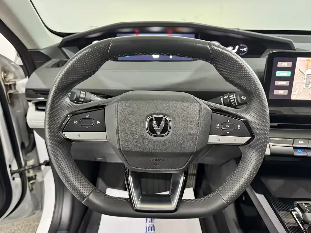 Changan UNI-V iDD — миниатюра 8