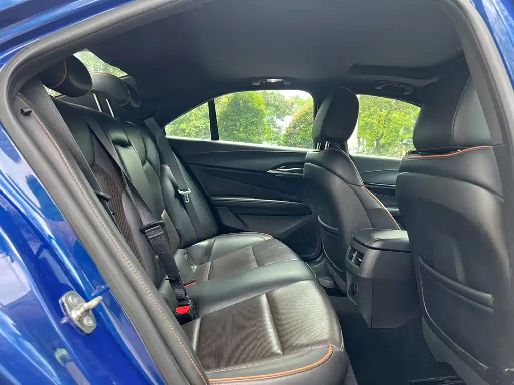 Cadillac CT4 — миниатюра 6