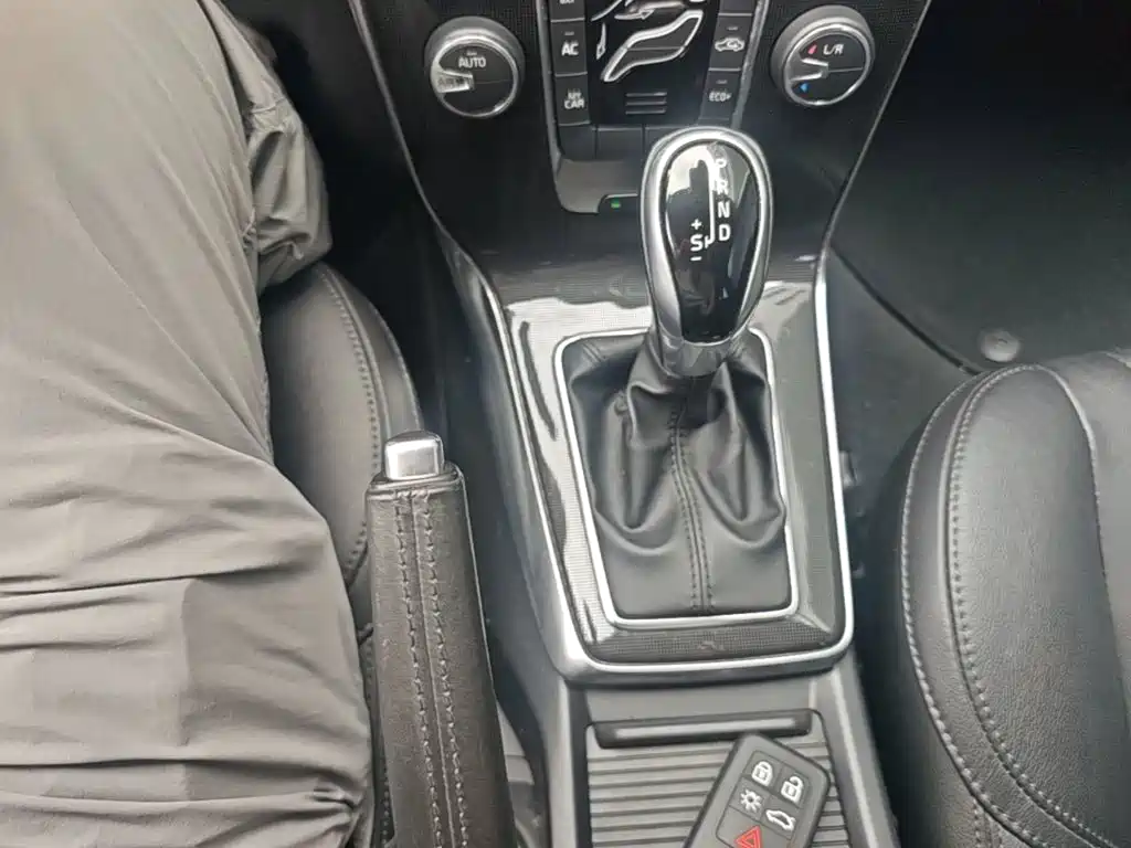 Volvo V40 — миниатюра 14