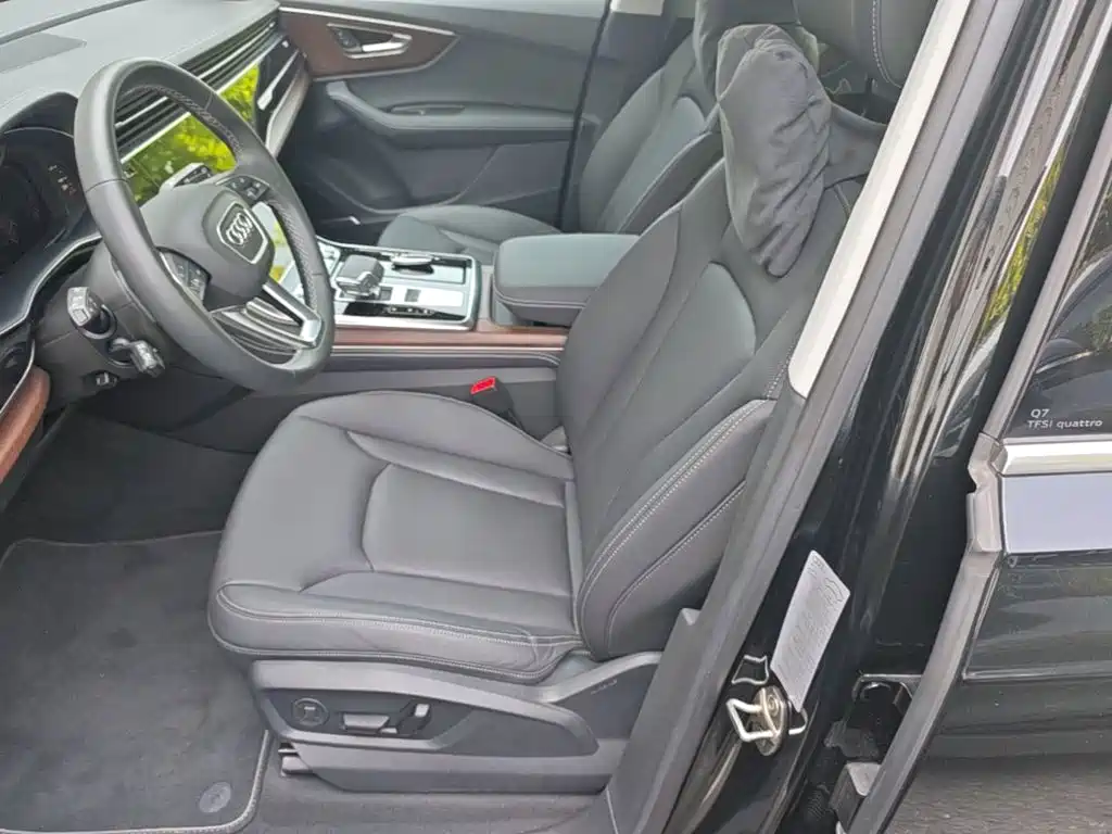 Audi Q7 — миниатюра 15