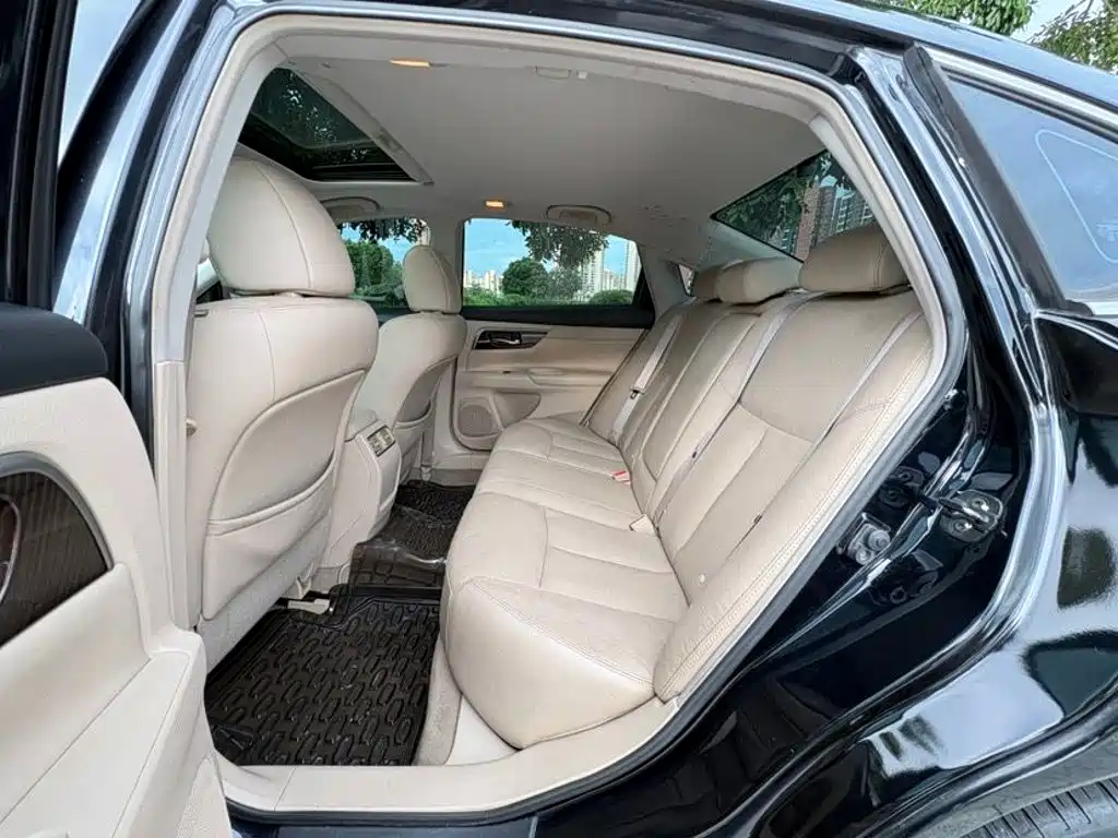Nissan Teana — миниатюра 6