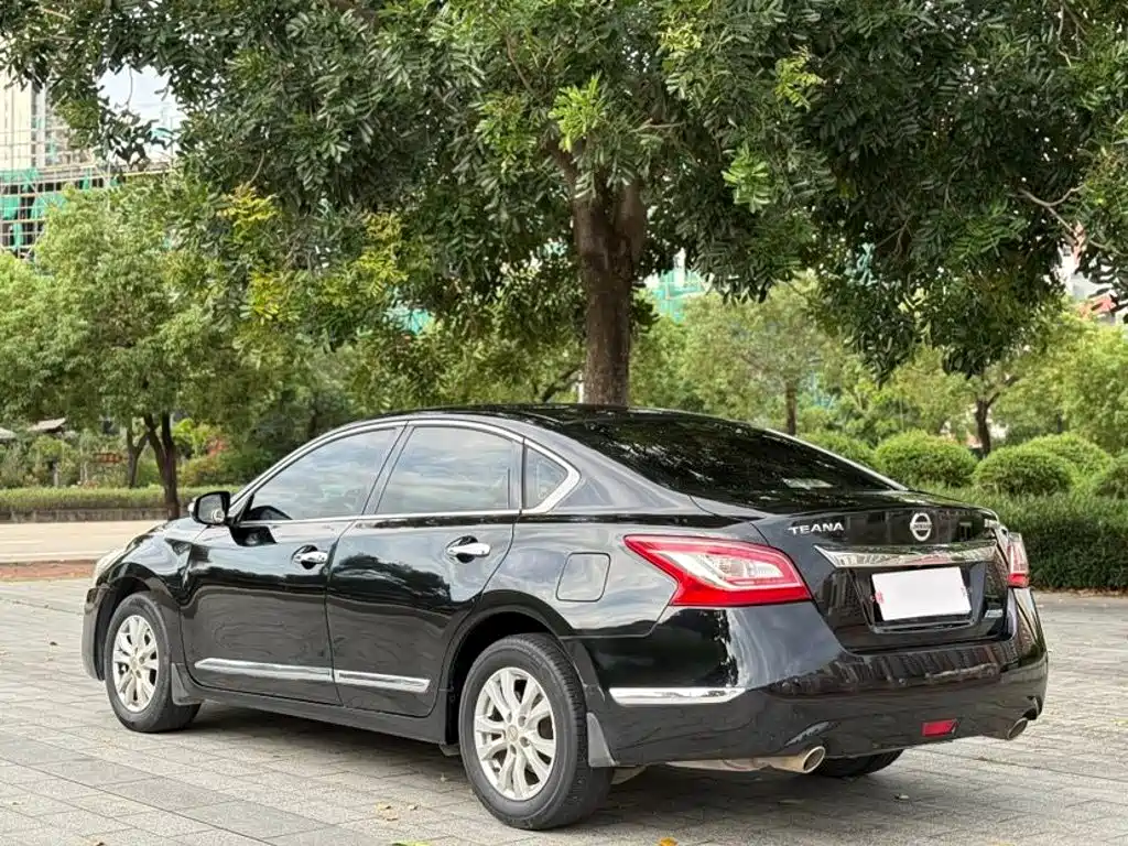 Nissan Teana — миниатюра 7