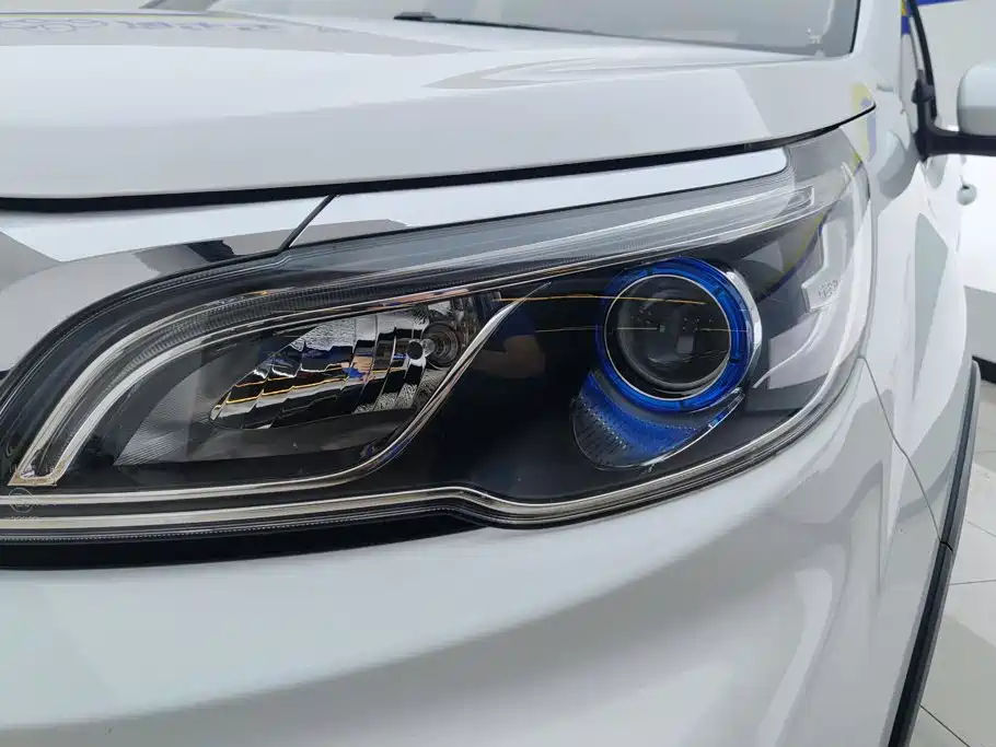 Geely Vision X3 — миниатюра 5