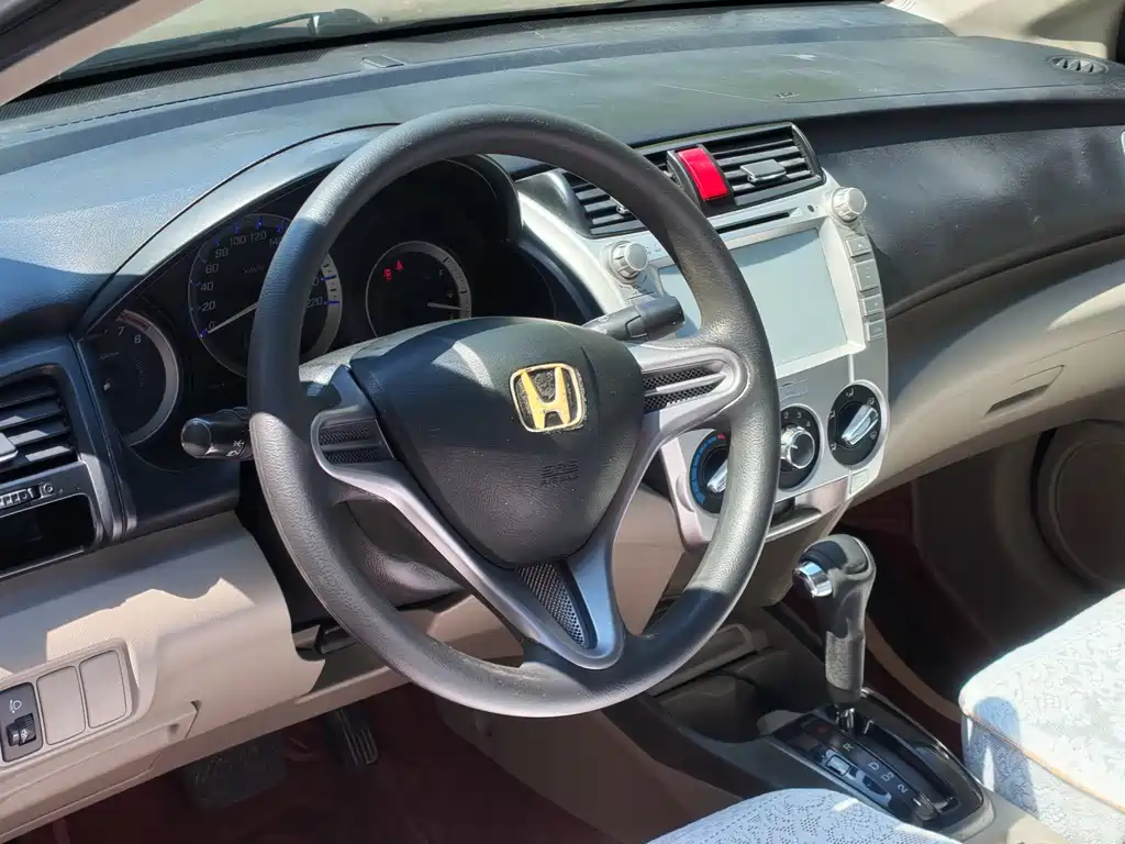 Honda City Classic — миниатюра 17
