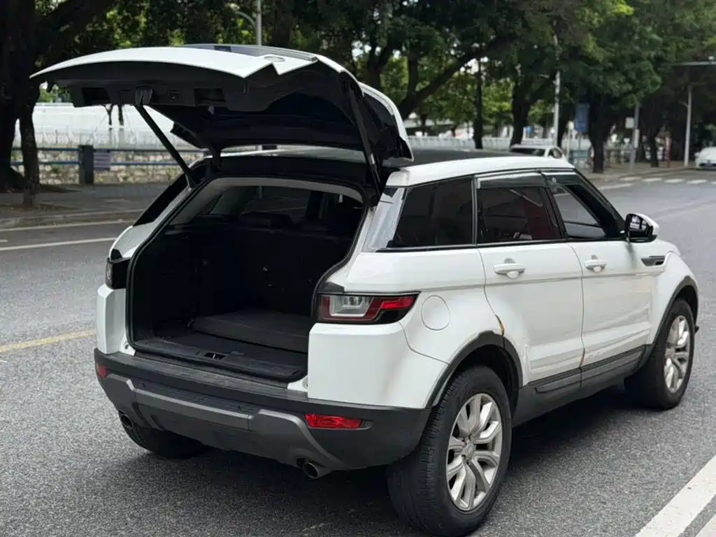 Land Rover Evoque — миниатюра 9