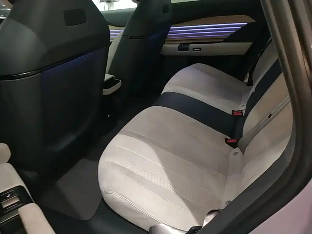 Audi E5 Sportback — миниатюра 17