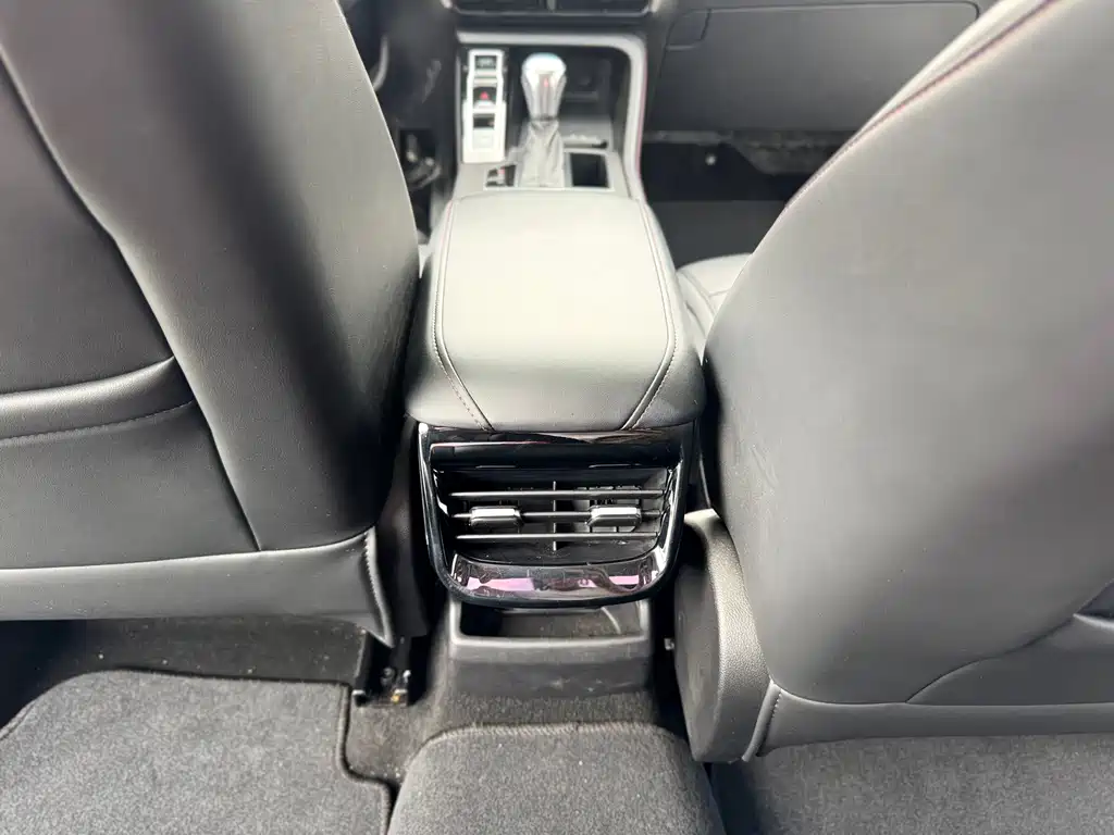 Roewe i5 — миниатюра 13