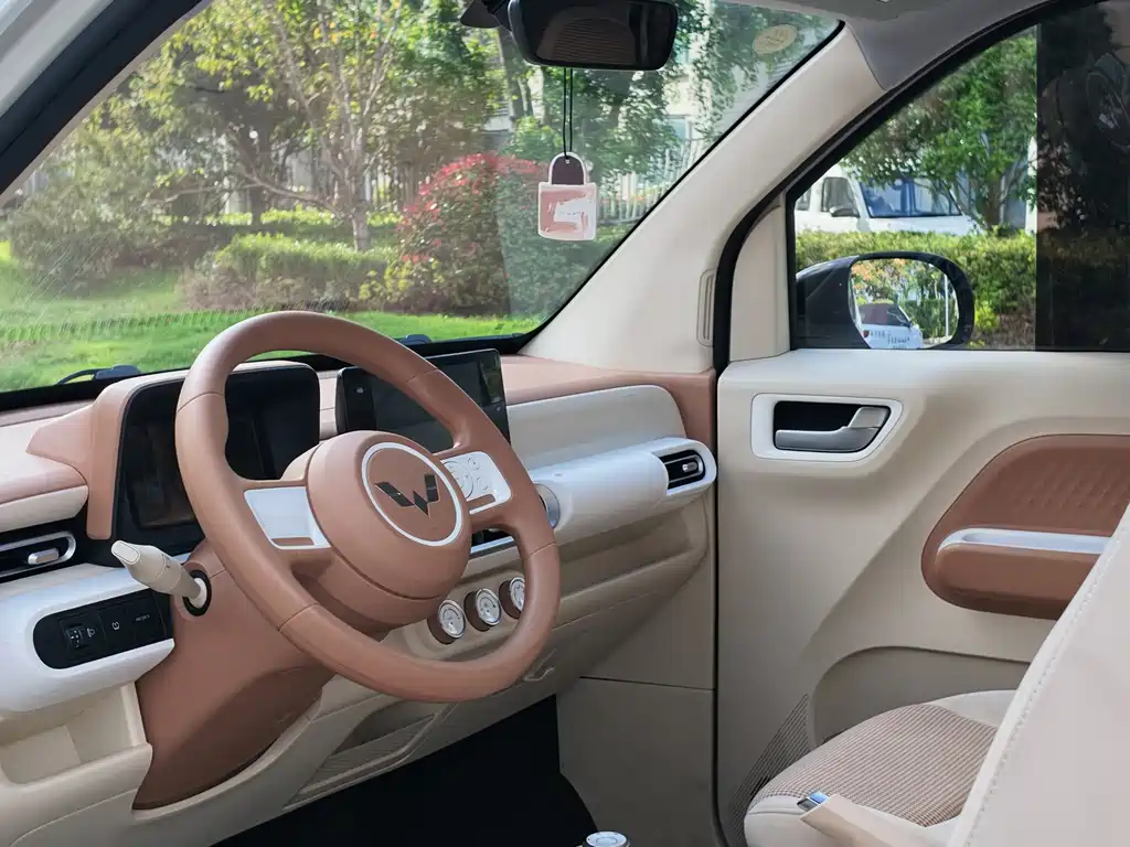 Wuling MINIEV — миниатюра 10