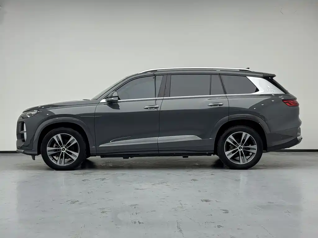 Audi Q6 — миниатюра 10