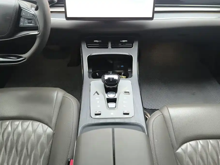 BYD Han — миниатюра 16