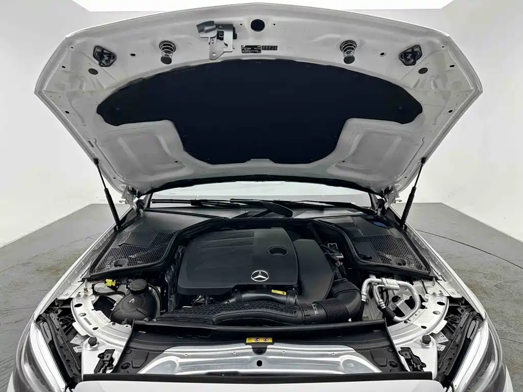 Mercedes-Benz C-Class (Import) — миниатюра 18