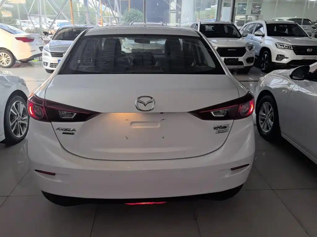 Mazda 3 Axela — миниатюра 6