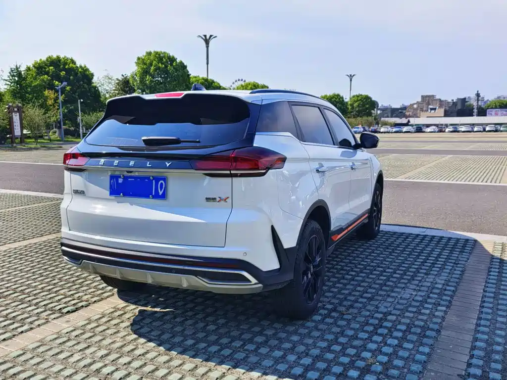 Geely Boyue — миниатюра 6