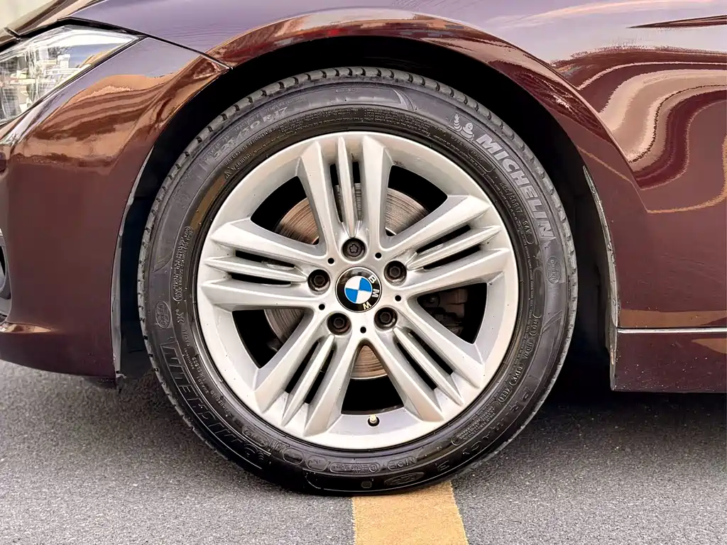 BMW 3 Series — миниатюра 7