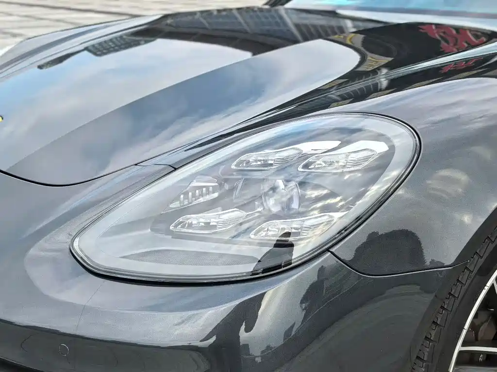 Porsche Panamera — миниатюра 3