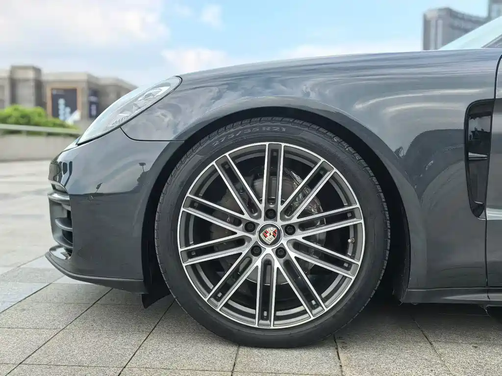 Porsche Panamera — миниатюра 7