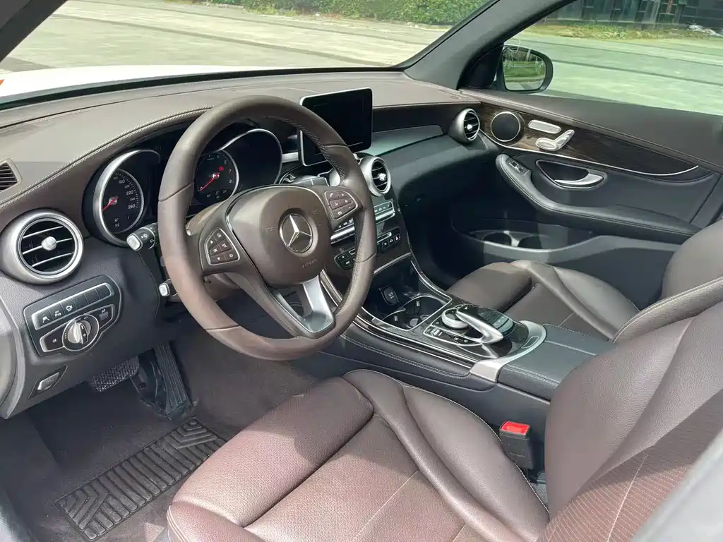 Mercedes-Benz GLC 2019 GLC 260 L 4MATIC Luxury