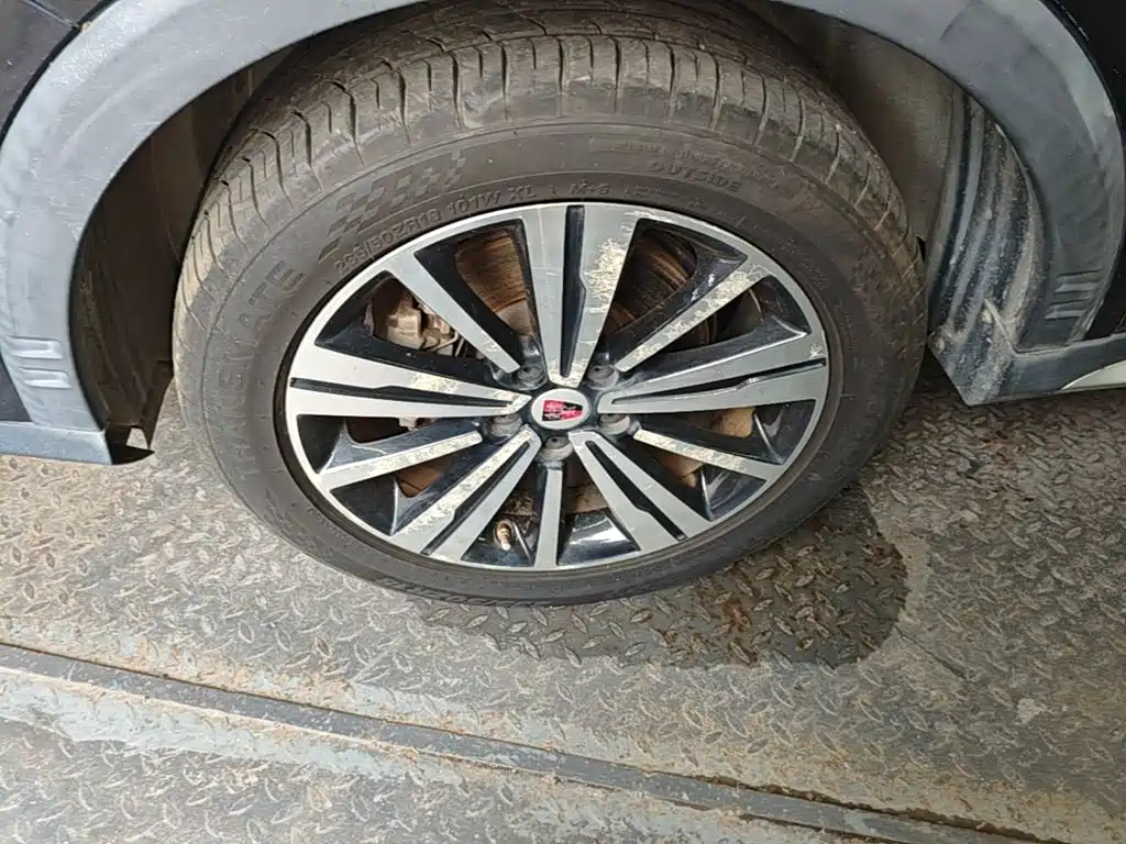 Roewe RX5 New Energy — миниатюра 23