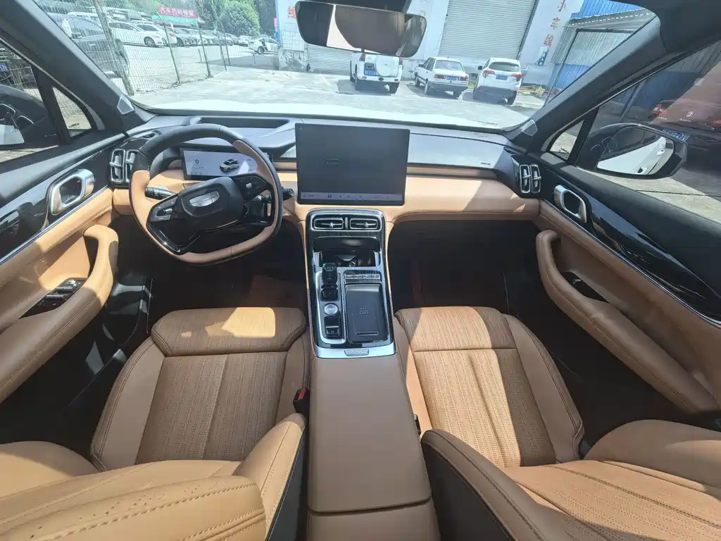 Geely Boyue L — миниатюра 5