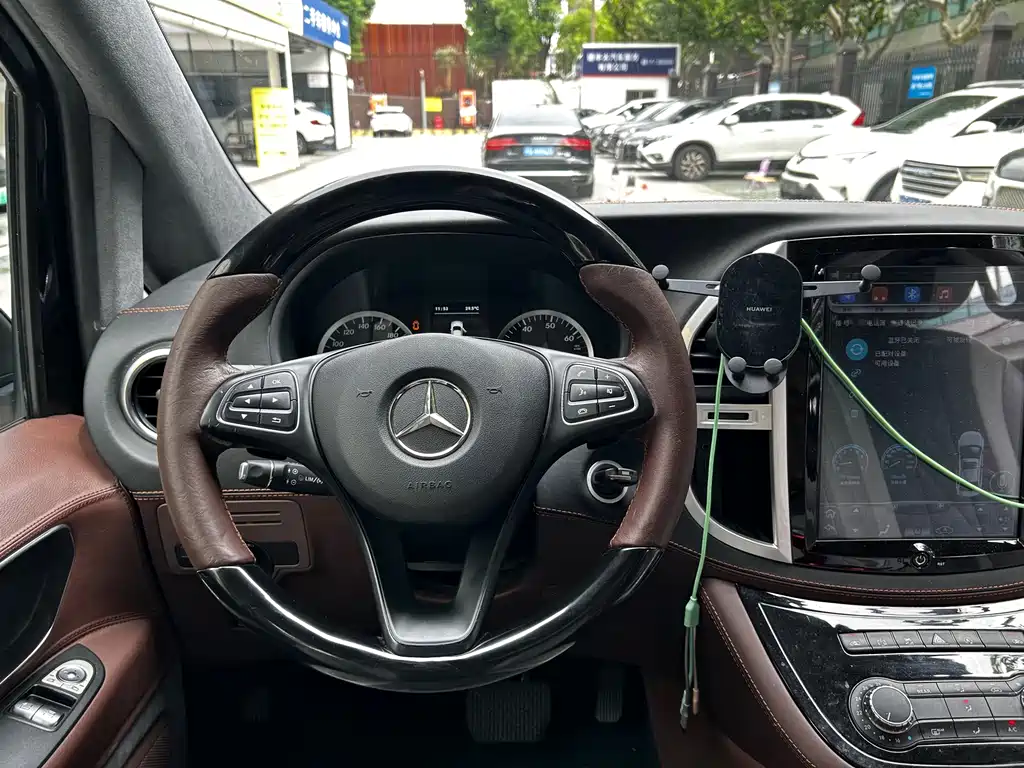 Mercedes-Benz — миниатюра 11