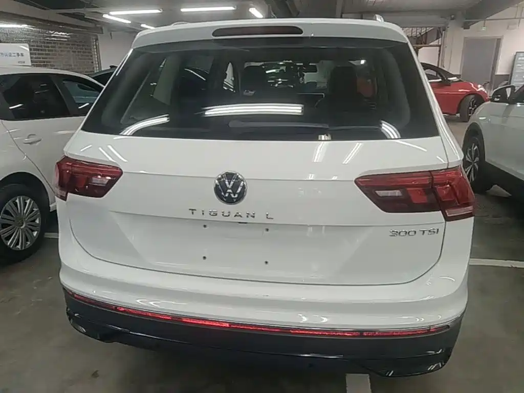 Volkswagen Tiguan L — миниатюра 6