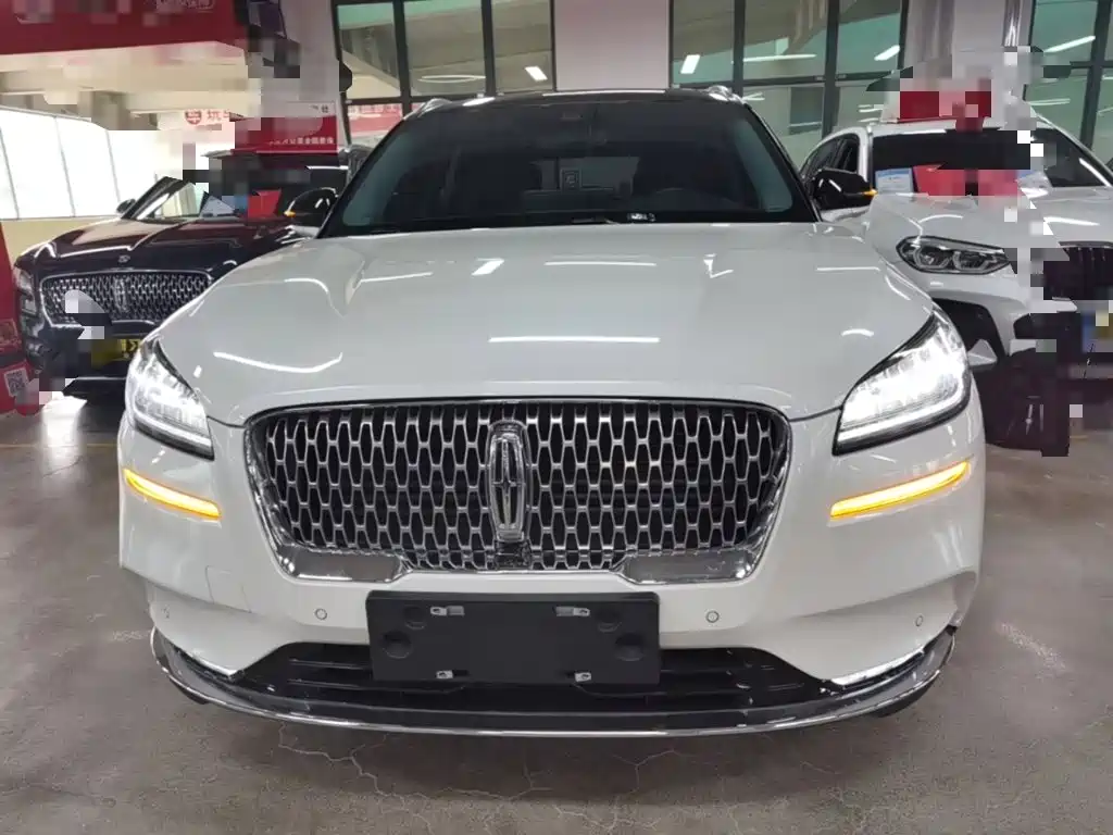 Lincoln Corsair — миниатюра 3