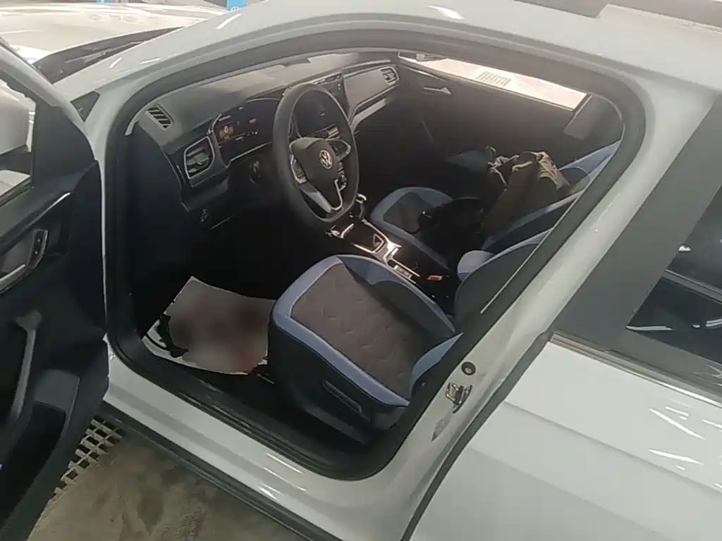 Volkswagen Tharu — миниатюра 16